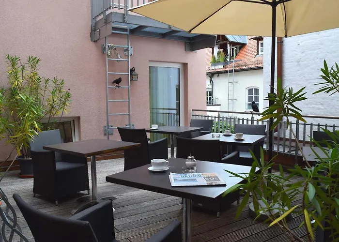 ホテル Freischuetz 4*